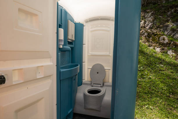 Best High-end porta potty rental  in Urbana, IA